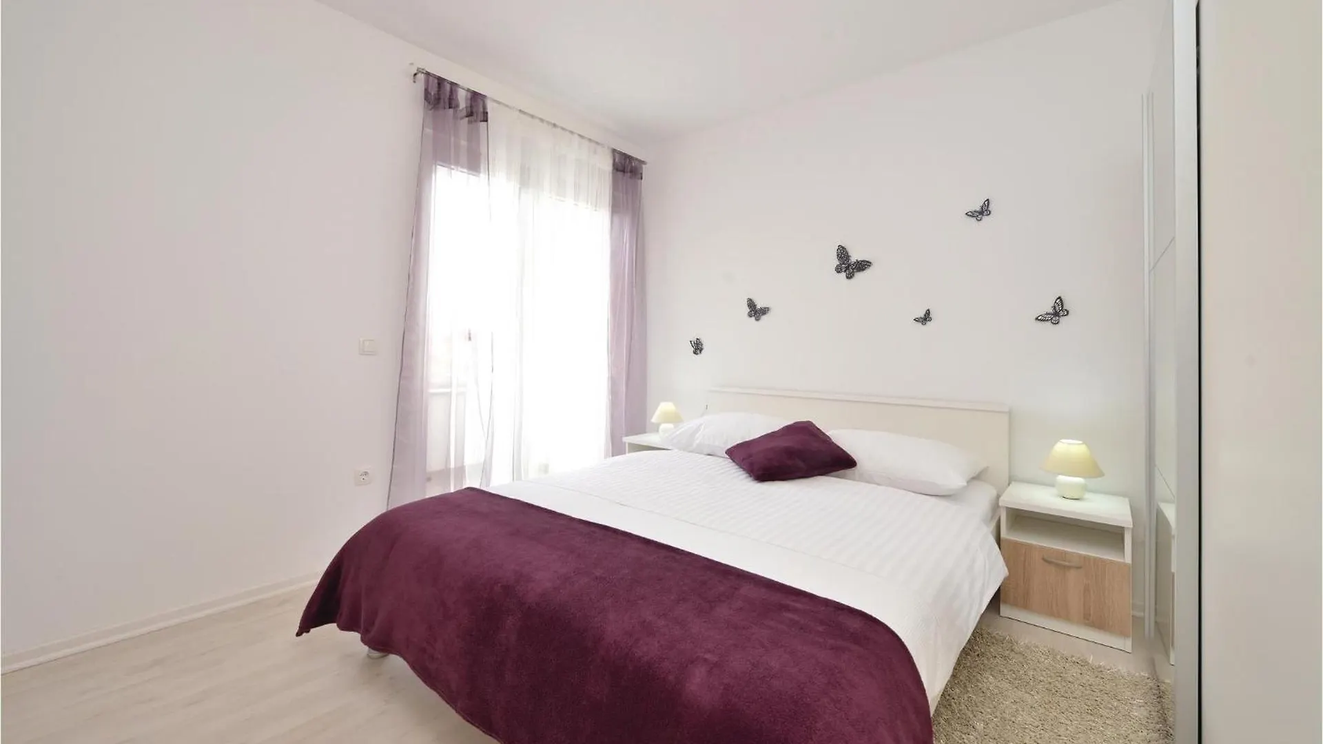 Gorgeous Apartment In Vrsi-Mulo With Wifi